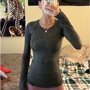 Lululemon long sleeve top